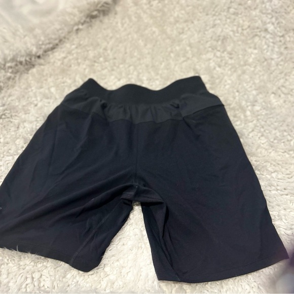 50%off w♥️ 
Men’s Lululemon Patterned Athletic Shorts with Built in Underwear 75 - Picture 10 of 13